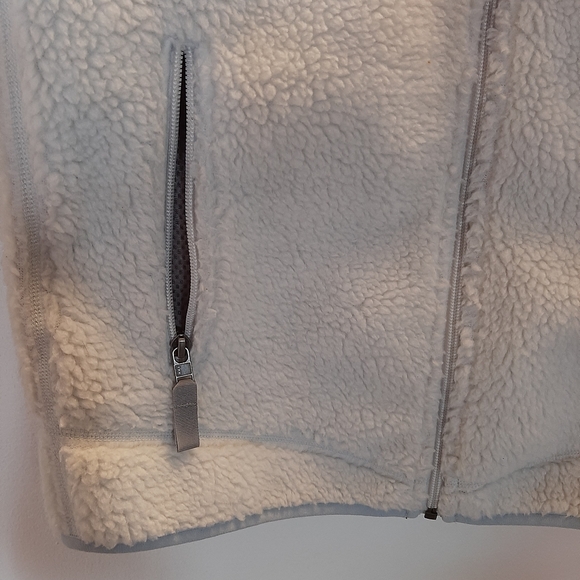 PATAGONIA WOMEN'S JACKET. SZ::XS..VERY WARM. MADE IN MEXICO.COMMON THREADS PARTN - Picture 4 of 13